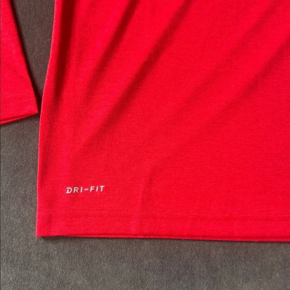 Nike Dry Boys Red Training Top Long Sleeve Athletic Fit Size L 840177-657 NWT